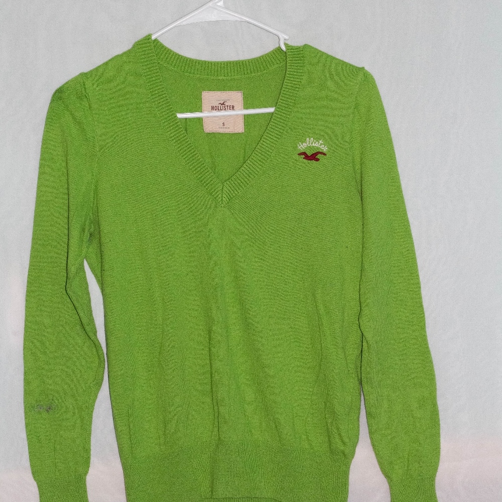 Hollister Sweater adult Small